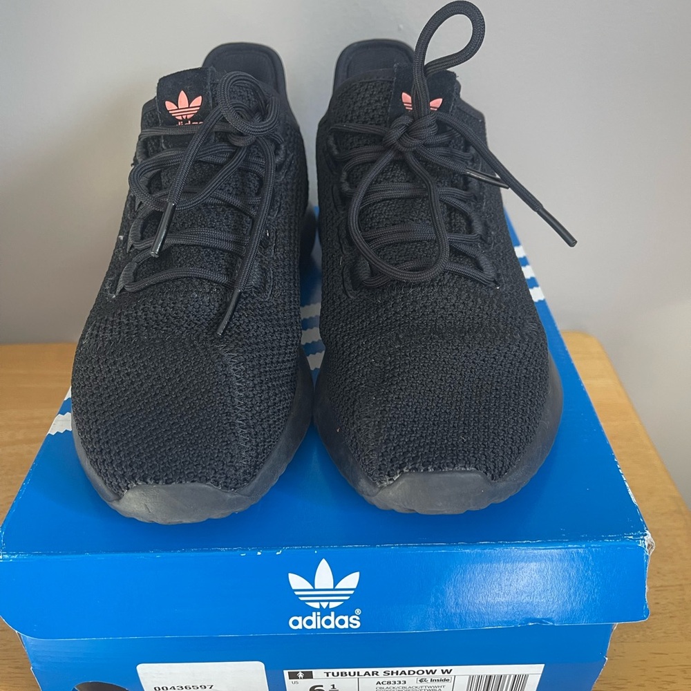 Women’s shoes
Adidas Tubular Shadow
Fits more like size 8